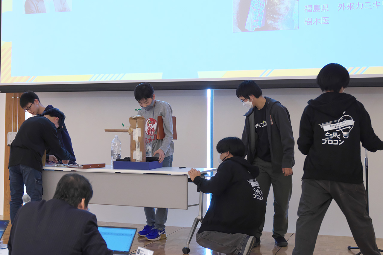 OBなど地域の学生が運営に参加